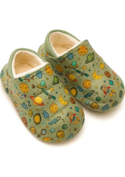 Peluş Içi Yünlü Kışlık Panduf Yeşil Gezegen Desenli Çocuk Ev Terliği modelleri