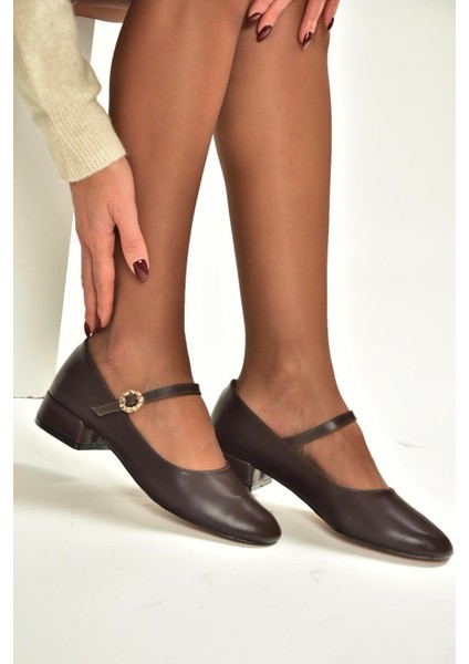 V250660809 Kahverengi Kalın Alçak Topuklu Kadın Ayakkabı fiyatları