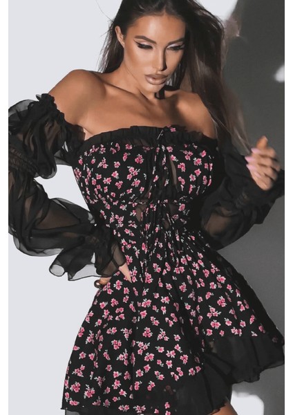 Kolları Kuş Gözlü Elbise