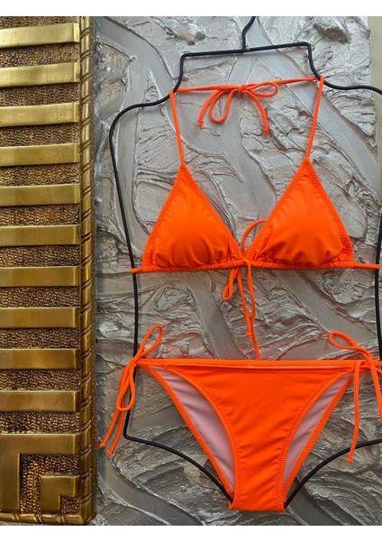 Kadın Likralı Esnek Yandan ve Boyundan Bağlamalı Şık Ipli Üçgen Bikini Takım