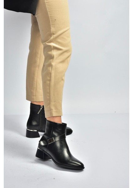 V518047009 Siyah Kalın Alçak Topuklu Kadın Bot fiyatları