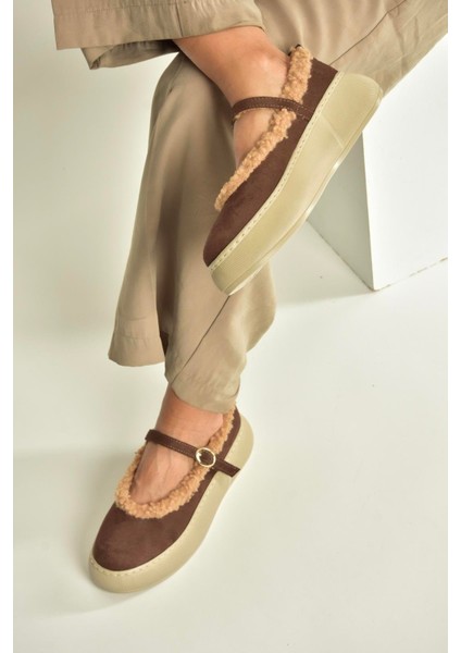 V811269502 Kahverengi Süet Içi Kürklü Günlük Kadın Ayakkabı modelleri