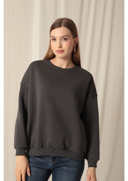 Üç Iplik Sıfır Yaka Kadın Sweat