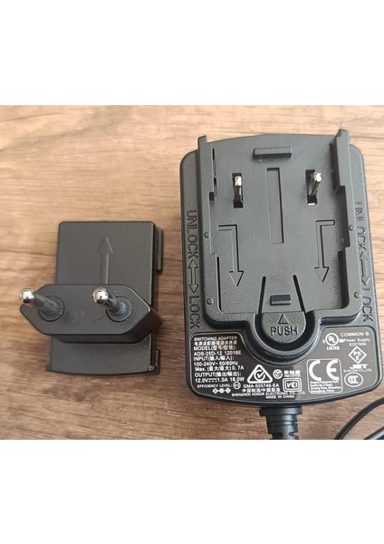 D2 Professional 4tb, Harici Sabit Disk, Usb-C, Pc Mac & Ipad, 1 Ay Adobe All Apps, Data Rescue Service (STHA4000800)