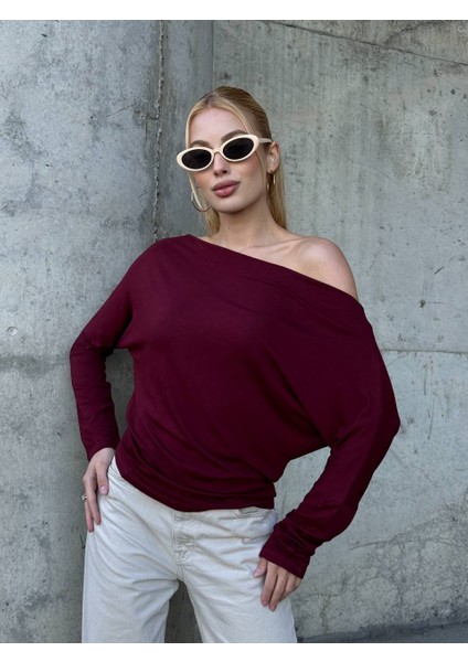 Yarasa Kol Geniş Yaka Siyah Bluz Bol Kesim Likralı Kumaş Düşük Omuz Üst