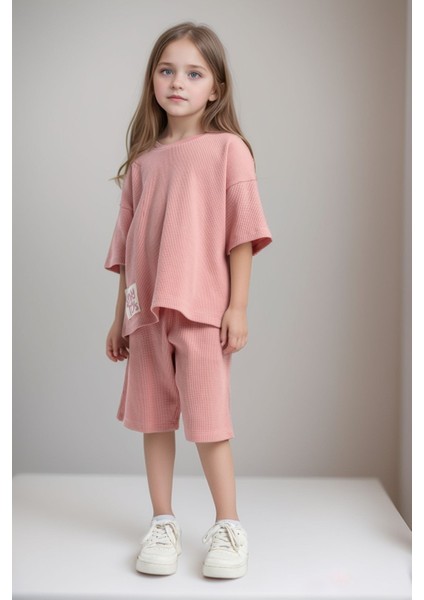 Kız Çocuk Giyim %100 Pamuklu Retro Pembe Oversize T-Shirt & Şort Ikili Takım LL.P01.O2.L01.011 modelleri