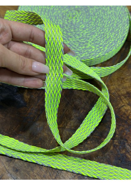 En 2 cm Triko Desenli Şerit Dikiş Giyim Aksesuarı 1 Metre fiyatları