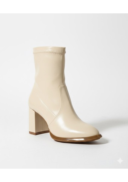 Boğazı Streçli Kalın Topuklu Kadın Bot 878602-Z