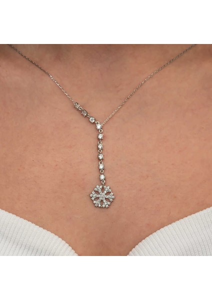 Gümüş Sıralı Zirkon Taşlı Kar Tanesi Kadın Kolye modelleri