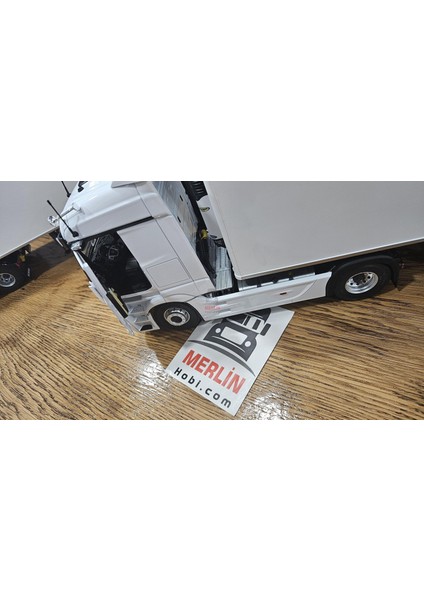 1/24 Mercedes-Benz Actros L 1853 + Soğutuculu Frigo Dorseli - Beyaz Renk Solido indirimleri