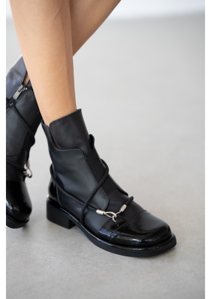 Amevia Hakiki Deri Yandan Fermuarlı Küt Burun Kadın Bot- Siyah modelleri