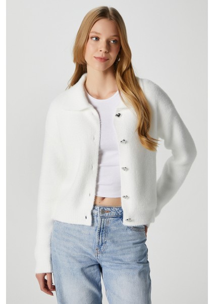 Kadın Date Yumuşak Sakallı Kalp Düğmeli Polo Yaka Ekru Triko Hırka modelleri