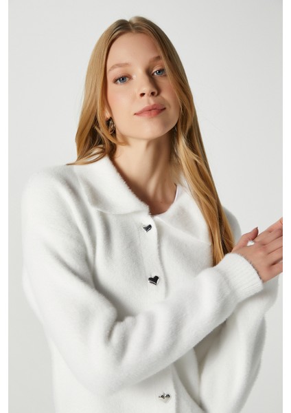 Kadın Date Yumuşak Sakallı Kalp Düğmeli Polo Yaka Ekru Triko Hırka fırsatları