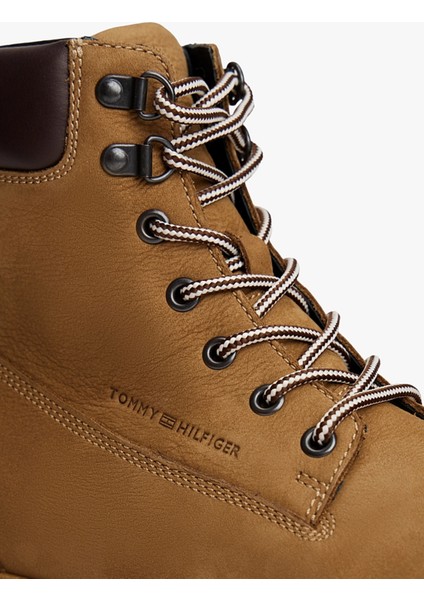 Erkek Bot Marka Logolu Süet Detaylı ve Kauçuk Tabanlı