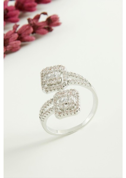 Xuping Baget Taşlı Lüks Çelik Yüzük