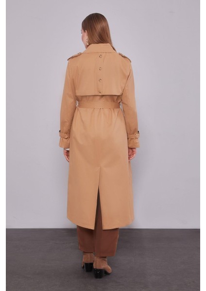 Camel Kol Düğme Detaylı Trençkot