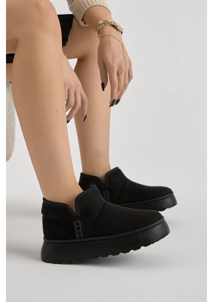 Kadın Siyah Kalın Poli Taban Içi Astarlı Süet Görünümlü Günlük Bot