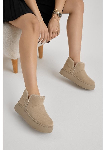 Kadın Bej Kalın Poli Taban Içi Astarlı Süet Görünümlü Günlük Bot