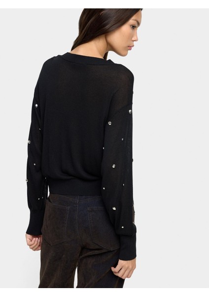 Zımba Detaylı Triko Kazak fırsatları