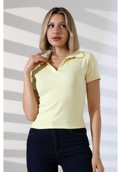 Relax Fit Rahat Kesim Pamuklu Ribana Gömlek Yaka Kısa Kol Basic Kadın Tshirt 22023 Açık Sarı