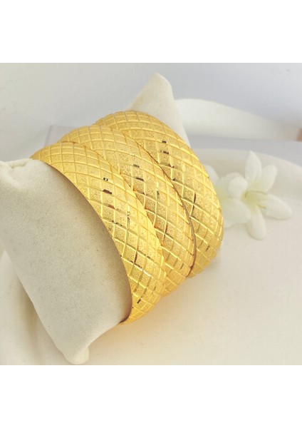 22 ayar altın kaplama bilezik düz çizgi kadın bilezik 1.5cm fiyatları