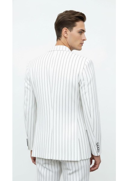 Beyaz Çizgili Erkek Kruvaze Blazer Ceket – Italyan Kesim, Modern ve Zarif Şıklık