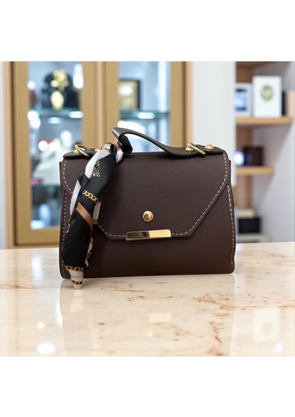 Fularlı Kadın Çanta