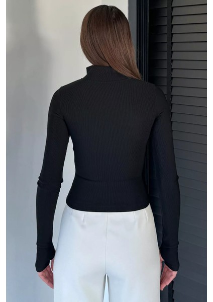 Kadın Yüksek Yaka Gizli Fermuarlı Bluz P-00018512 fırsatları