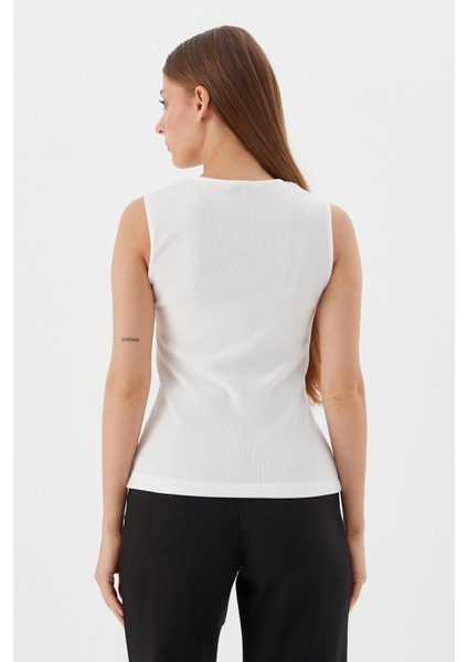 Tasarım Düğmeli Bluz Ekru indirimleri