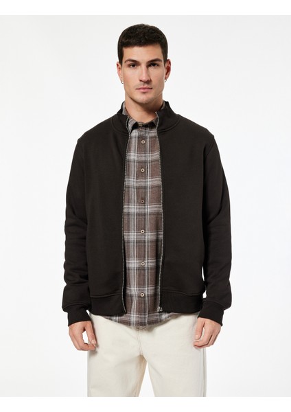 Şardonlu Uzun Kollu Cep Detaylı Basic Fermuarlı Hırka modelleri