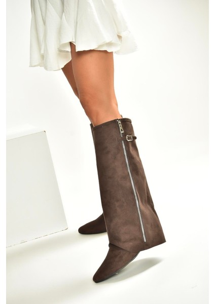 V380526402 Kahverengi Süet Düz Taban Fermuar Detaylı Kadın Çizme fırsatları