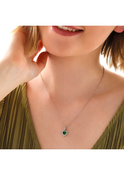 Gümüş Yeşil Taşlı Kalpli Kadın Kolye fiyatları