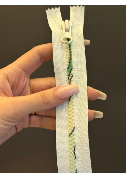 24X3 cm Dişli Renkli Beyaz Fermuar fiyatları
