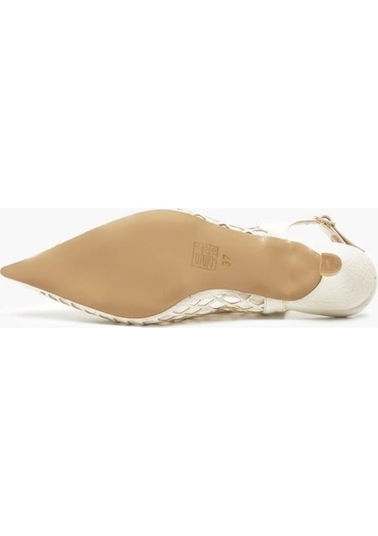 155206 File Detaylı Kısa Topuklu Ayakkabı Bej Yılan fırsatları