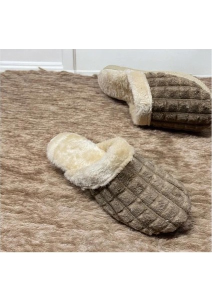 Düz Dikişli Kadın Kışlık Günlük Ev Terliği fiyatları