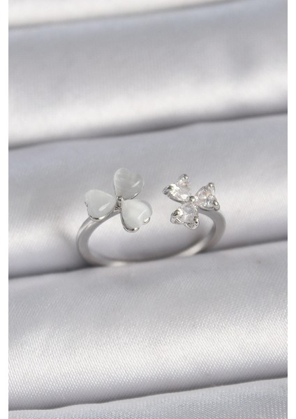 Bfs Pirinç Gümüş Renk Ayarlanabilir Zirkon Taşlı Beyaz Mineli Kalp Model Kadın Yüzük