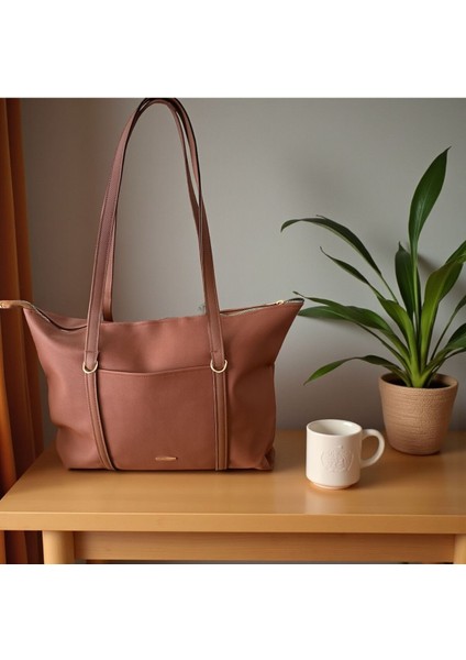 Şerit Detaylı Büyük Boy Geniş Hacimli Cep Detaylı Kadın Omuz Çantası