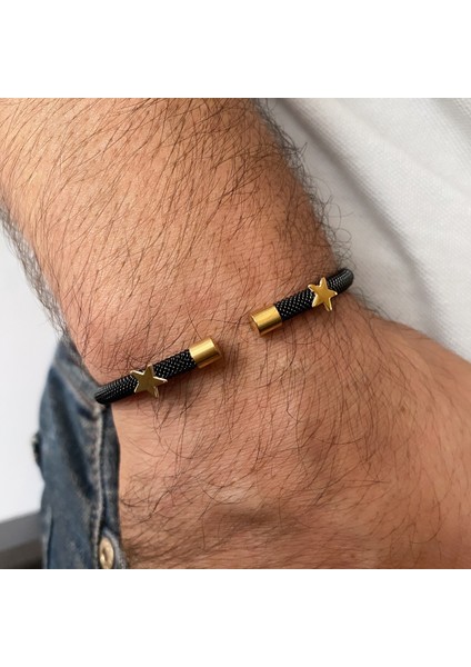 Gümüş Yıldız Detaylı Siyah Çelik Bileklik fırsatları