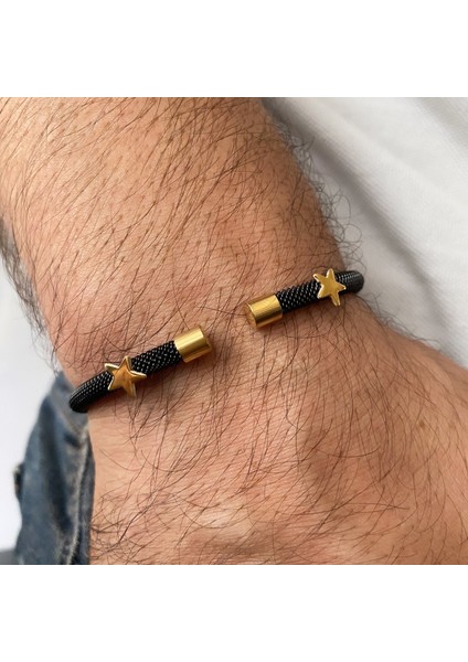 Gümüş Yıldız Detaylı Siyah Çelik Bileklik indirimleri