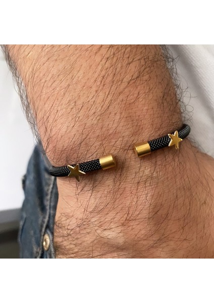 Gümüş Yıldız Detaylı Siyah Çelik Bileklik