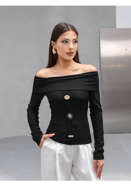 Madonna Yaka Üç Düğmeli Bluz indirimleri
