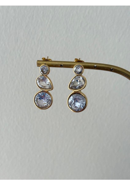 Yuvarlak ve Damla Model Kristal Taşlı Gold Çelik Vip Küpe fırsatları