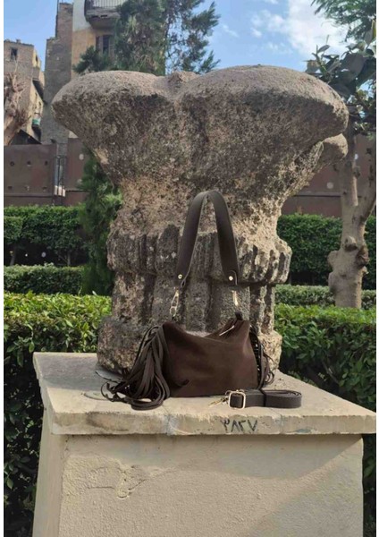 Püsküllü Süet Acı Kahve Çanta modelleri