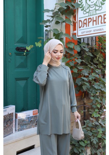 Yanları Cepli Fermuarlı Modal Takım fırsatları