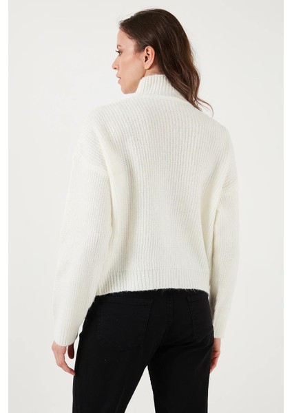 Dik Yaka Kazak Ekru modelleri