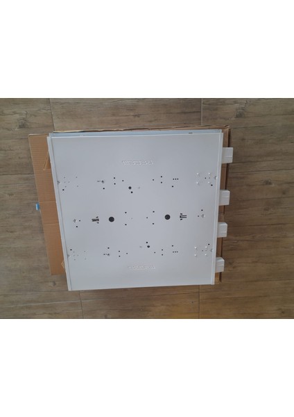 4X18 Çift Parabolik Armatür 2li olarak satılmaktadır. fiyatları