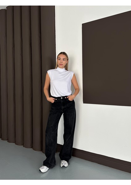 Kadın Sıfır Kol Boğazlı Body indirimleri