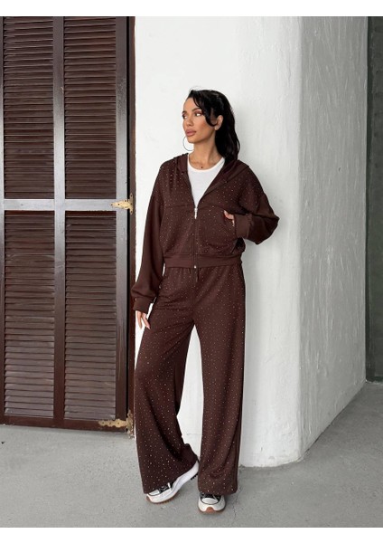 Taş Işlemeli Kapüşonlu Fermuarlı Boru Paça Kadın Eşofman Takımı