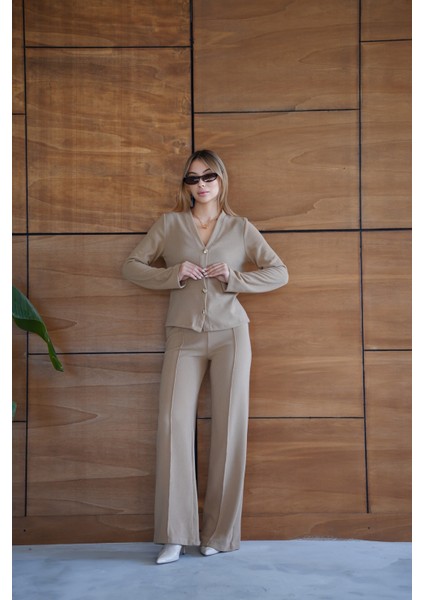 Selanik Kumaş Geniş Paça Düğmeli Ceketli Kadın Takım modelleri