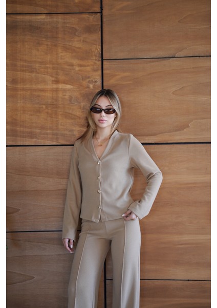 Selanik Kumaş Geniş Paça Düğmeli Ceketli Kadın Takım fırsatları